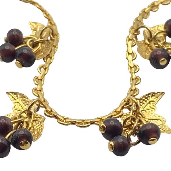 Grape Necklace Womens Very Dark Red Bead Gold Tone Leaves Retro Toggle Chain - Picture 5 of 10